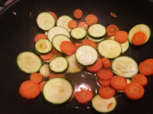 Pollo con verdure e riso