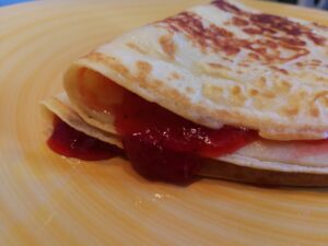 Crepes con marmellata di fragole
